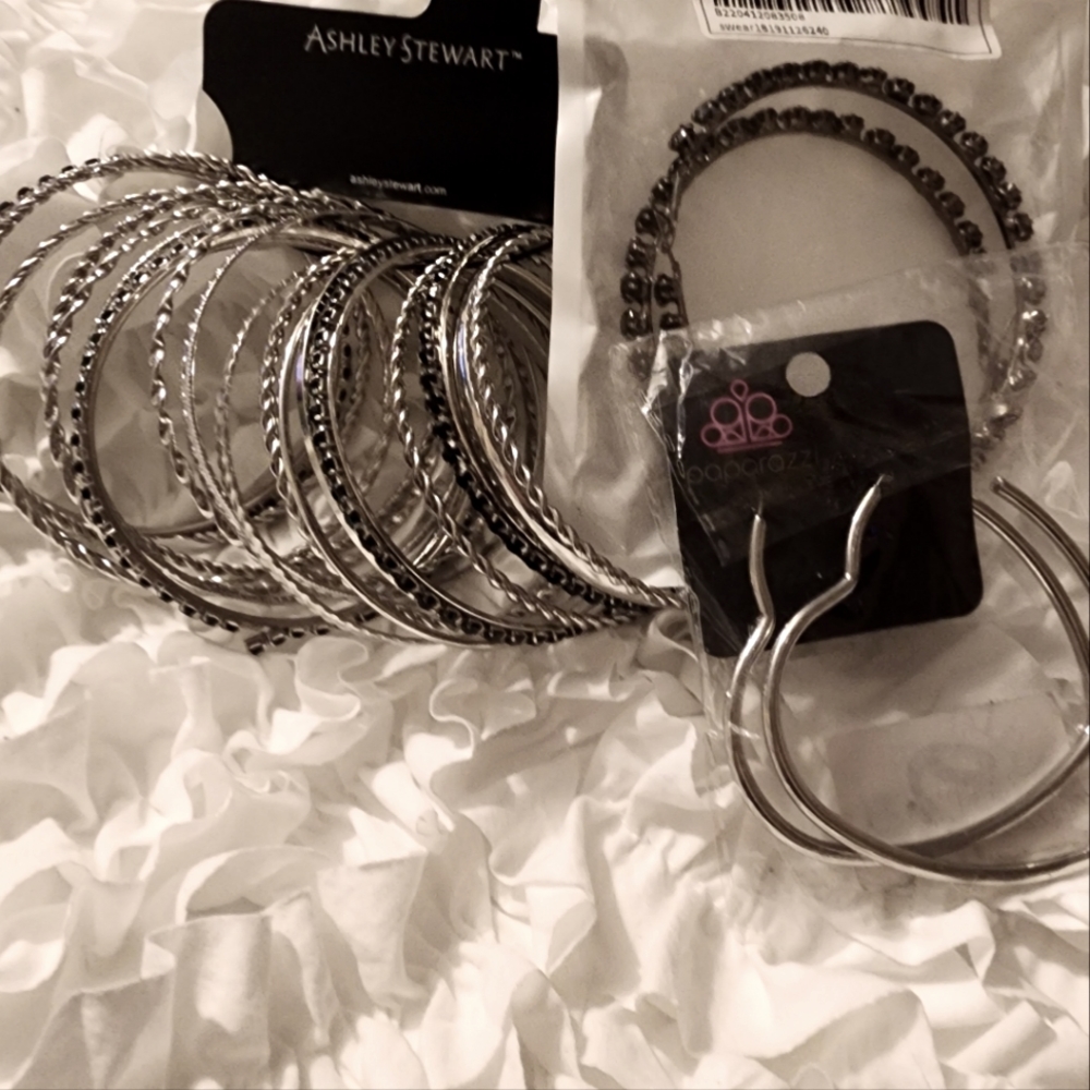 Silver with black gems lot